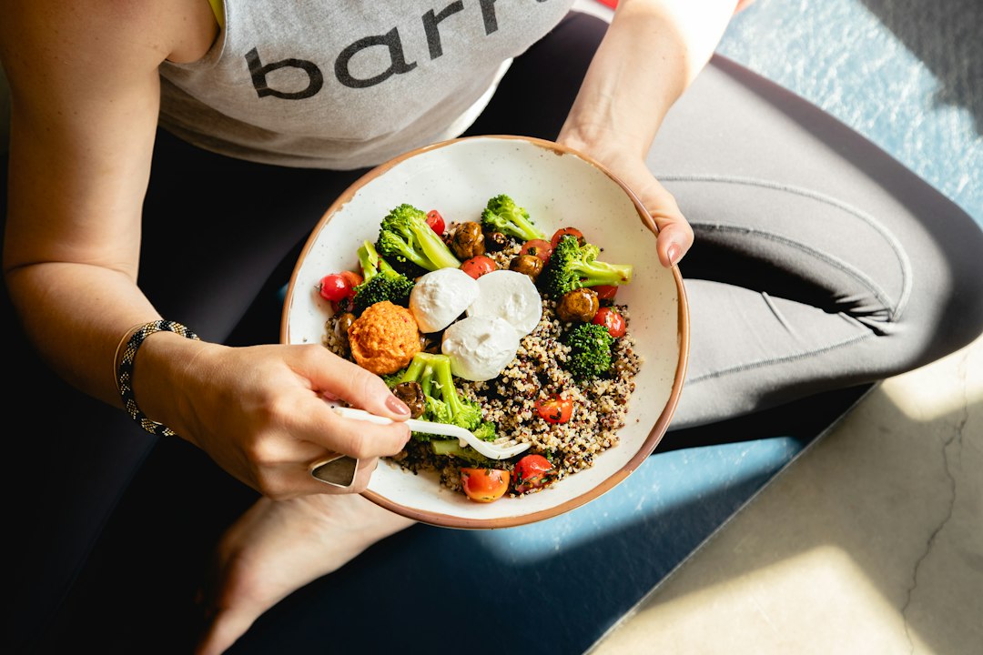 Healthy grain and salad bowl as part of a medically supervised Semifluid weight loss program